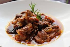 Rabo de ternera al vino tinto las recetas de mi madre de joan roca. Mollejas En Salsa De Oporto Con Setas Cocinando Con Las Chachas