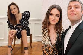 Il rapper chiede scusa con un omaggio floreale. Ecco Chi Sono Le Cantanti In Gara A Sanremo 2021 Pourfemme