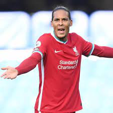 Standing at 6'4, dutch defender virgil van dijk has fast become a modern defensive stalwart and titan of the game. Liverpool Arbeitet An Van Dijk Verlangerung