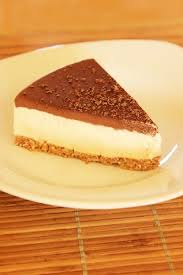 Bavarois Vanille Chocolat Et Sable Croquant A La Noix De Coco Caro Est Dans La Cuisine Bavarois Vanille Recette Noix De Coco Gateau Choco Coco