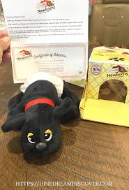 While pound puppies were discontinued in 2002, they were relaunched in 2014 and produced by funrise toys in collaboration with hasbro. Pound Puppies Newborns Dine Dream Discover