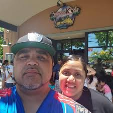 Review of Moni's restaurant at 24 & Garfield