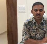 पत्रकारों की गाड़ी में रखा 40 टन ...