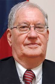 KISSIN' KUZZINS: Lamar professor to speak