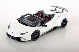 The performante leverages physics into something more: Lamborghini Huracan Performante Spyder 1 43 Looksmart Models