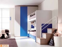 Come scegliere la cabina armadio adatta alla stanza dei ragazzi dielle modus gruppo doimo letto container letto con cabina armadio sot. Cameretta Con Letto A Castello Scorrevole E Cabina Kubo