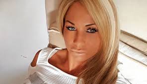 Na de heftige scheiding van michael (van der plas nu is de blondine eindelijk weer helemaal gelukkig in de liefde. Samantha Barbie De Jong Heeft Een Nieuwe Liefde Samen Voor Altijd Dagelijks Nederland
