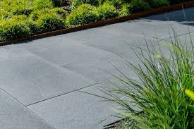 Pin Von Mira Mu Auf Hof Garten Garten Fliesen Fliesen Terrasse