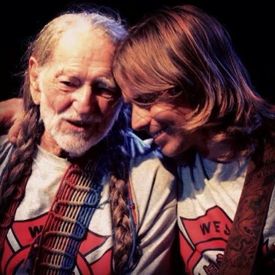 Willie and Lukas Nelson Just Breathe Together in Song and Story - FolkWorks