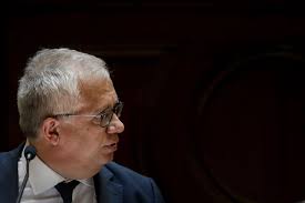 Atropelamento na A6: Eduardo Cabrita estava a ser interrogado, até a greve  dos funcionários judiciais adiar tudo para 30 de junho