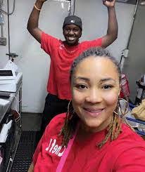 Elizabeth Almendarez's Instagram, Twitter & Facebook