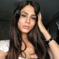 Joanna Hanna's Instagram, Twitter & Facebook