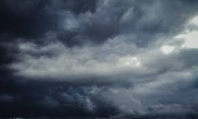 Prevén chubascos y posible granizo en Puebla