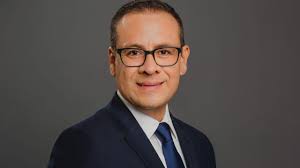 Q&A with 'Horizonte' host Julio Cisneros