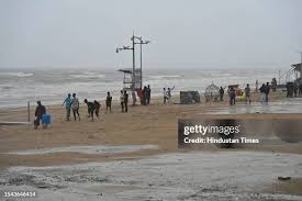 1,729 Juhu Beach Mumbai Stock Photos ...