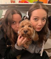 Emily Madrid (emilymadrid2009)