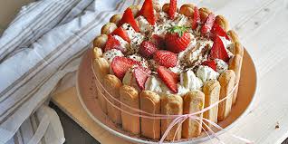 Il tiramisu fragole è un vero inno alla freschezza e alla primavera. Tiramisu Alle Fragole Con Cioccolato Facile E Veloce Senza Uova Roba Da Donne