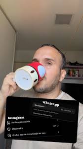 Fizemos a brincadeira do Chocolate e Dinheiro no Ano Novo!! —————————  Explicação da Brincadeira: Cada participante deve levar um chocolate e uma  nota de dinheiro ( você decide o valor ). Em