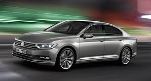 The volkswagen passat is the midsize sedan for classic, comfortable, and fun to drive, the 2021 passat comes with plenty of standard features to help you and your family look forward to the road ahead. Vw Passat Viii Highline 2015 Serienausstattung Preise