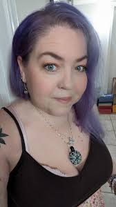 Hello, I'm Heather, 39 from the US. I love making new friends and learning  about their stories. Please dm me your address and I will write right away!