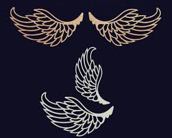 Las alas, excepto las alas de polluelo son accesorios del modo difícil que le permiten al jugador volar por un determinado periodo de tiempo al presionar la tecla para saltar cuando se encuentra en el aire. Alas Angel Decoracion Infantil