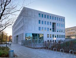 Wir suchen dringend eine mietwohnung egal wo in hamburg hauptsache man kommt frühs gut weg. Datei Erich Kastner Schule Am Hermelinweg In Hamburg Farmsen Berne 2 Jpg Wikipedia
