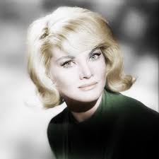 Diane Cilento:April 2, 1932