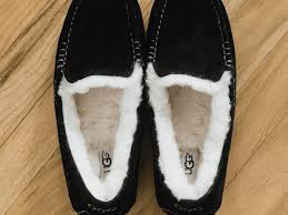 The supreme slide slipper is a casual slip on that makes it one of the best bedroom slippers with arch support. The 10 Best Slippers For Women In 2021