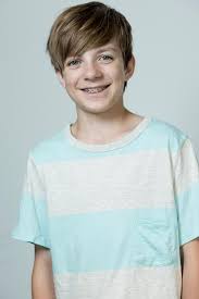 In berlin kommen sich emma und victor näher, emma bekommt sogar besuch von einer alten freundin. Club Der Roten Bander Nick Julius Schuck Im Interview Gala De