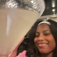 Jasmine Zimmerman's Instagram, Twitter & Facebook