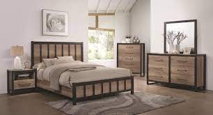 Our modern industrial furnitures are handmade wood and steel furniture with no upcharges, packaging or handling fees. Edgewater Industrial Weathered Oak Full Four Piece Set 206271f S4 Bedroom Sets Price Busters Furniture