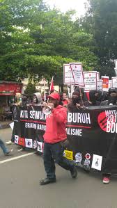 Gaji umr jakarta 2018 memang selalu menjadi sorotan dari berbagai kalangan. Perlukah Pekerja Rentan Ikut May Day Geotimes