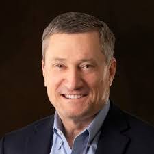 Justin Gravitt's Instagram, Twitter & Facebook