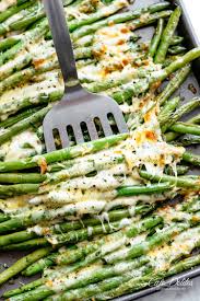 In A Small Bowl Mix Together Olive Oil Parmesan Garlic Salt And Pepper Drizzle The Oil Mixture Over The Veggie Dishes Roasted Green Beans Vegetable Dishes