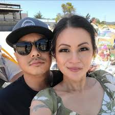 Anonymous: Being the green lady at a Hmong wedding do they only serve you  beers? I'm 13 and I'm being the green lady because none of my uncle's  sister/cousins is available. I