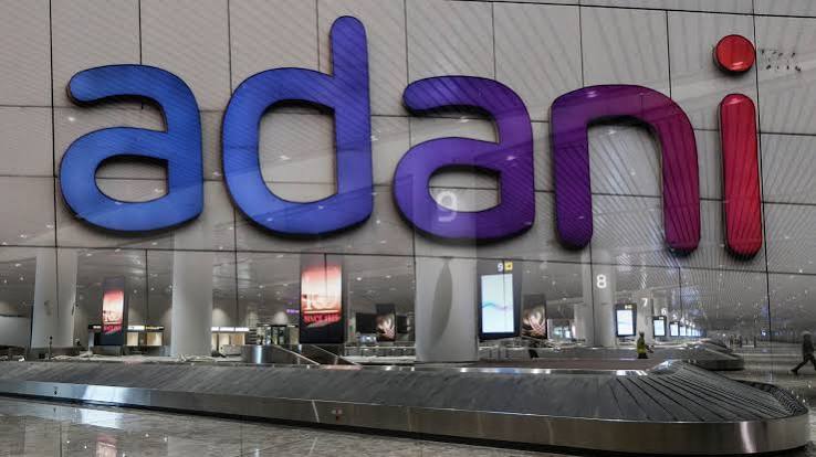 Adani Airports to Raise $1 Billion From Temasek, BlackRock and Other Investors