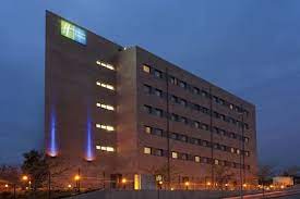 Feel free to use the holiday inn express barcelona city 22at meeting space capacities chart below to help in your event planning. Book Holiday Inn Express Barcelona Sant Cugat An Ihg Hotel In Cerdanyola Del Valles Hotels Com