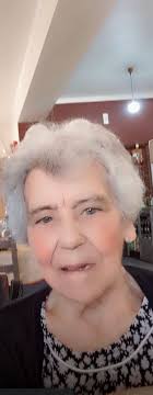 Just 2 of my favorites ladies 1st Lady Maria Bell & Deaconess Laura  Stringer I told them to simile your in my picture & they did a magnificent  job. #ilovemychurchfamily