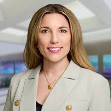 Gina Sisco's Instagram, Twitter & Facebook