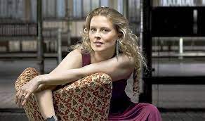 As a solo artist patricia concentrates more than ever exclusively on following her musical instincts. Patricia Kelly Entspannter Plauderton Kultur Nordbayern De
