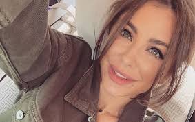 Звезда пришла на банкет вместе с бывшим мужем. Ani Lorak Published Instagram S Photos And Impressed Fans Onties Com