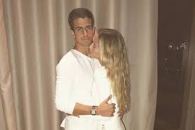 Facebook gives people the power to. Enzo Celulari Termina Namoro Com Estudante E Apaga Declaracoes De Amor Das Redes Sociais
