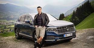 Wos kann des häusl net alles no wissen und erzöhln wias amoi war. Bergluft Tanken In Tirol Andreas Gabalier Auf Tour Im Neuen Touareg Stadlpost At
