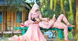 Download lagu mp3 & video: Sila Kenal Pasangan Elok Elok Tak Kenal Maka Tak Cinta Bila Dah Kenal Semakin Mesra Pesona Pengantin