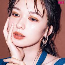 voce2020年10月号 森絵梨佳 メイク 下まぶた メイク 骨格メイク