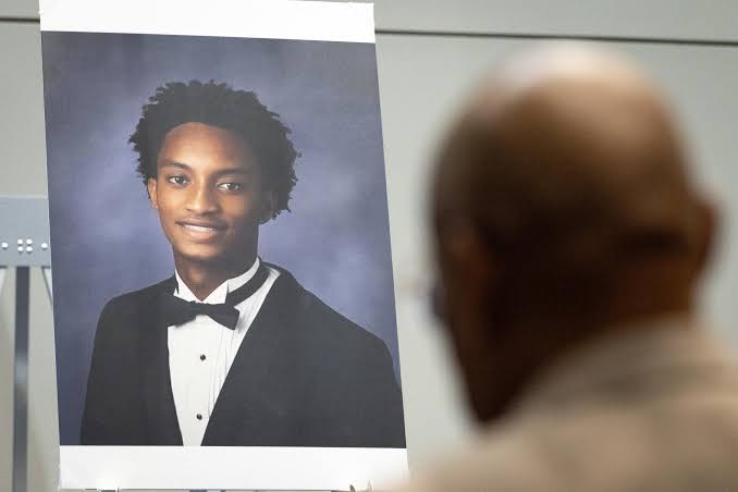 Column: Why are Nolan Wells' parents still waiting for answers? - Los  Angeles Times