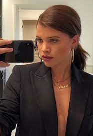 Pin On Celebrity Love