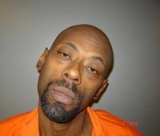 After smashing woman's window with simulated explosive device, Fort Dodge  man behind bars