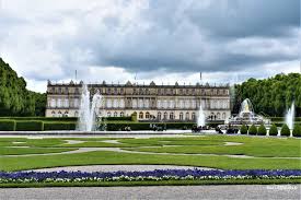 Schloss Herrenchiemsee In 2020 Herrenchiemsee Chiemsee Schloss