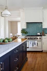 42 Colorfull Herringbone Backsplash Ideas Trendy In 2020 Kitchen Backsplash Designs Kitchen Design Turquoise Kitchen Decor